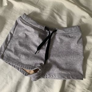 Kortni Jeane 2/3 Mini Men Euros